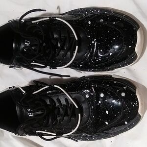 Guess Fintan black white specks tennis 10